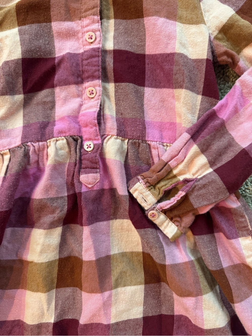 Girls Fall Clothing Lot Size 4T Plaid dress, quilted vest, fur vest, sweater - Picture 5 of 16